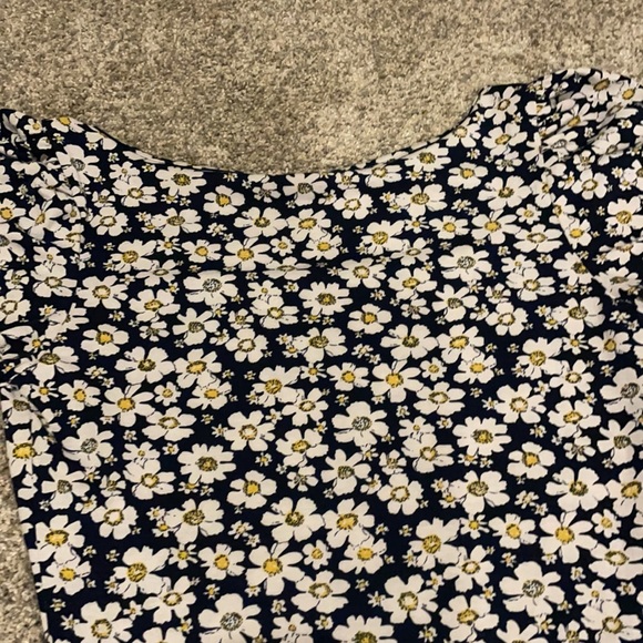 Shein Womens Size Medium Floral Daisy Long Sleeved Top Shirt Blue White Low Cut - Picture 12 of 15